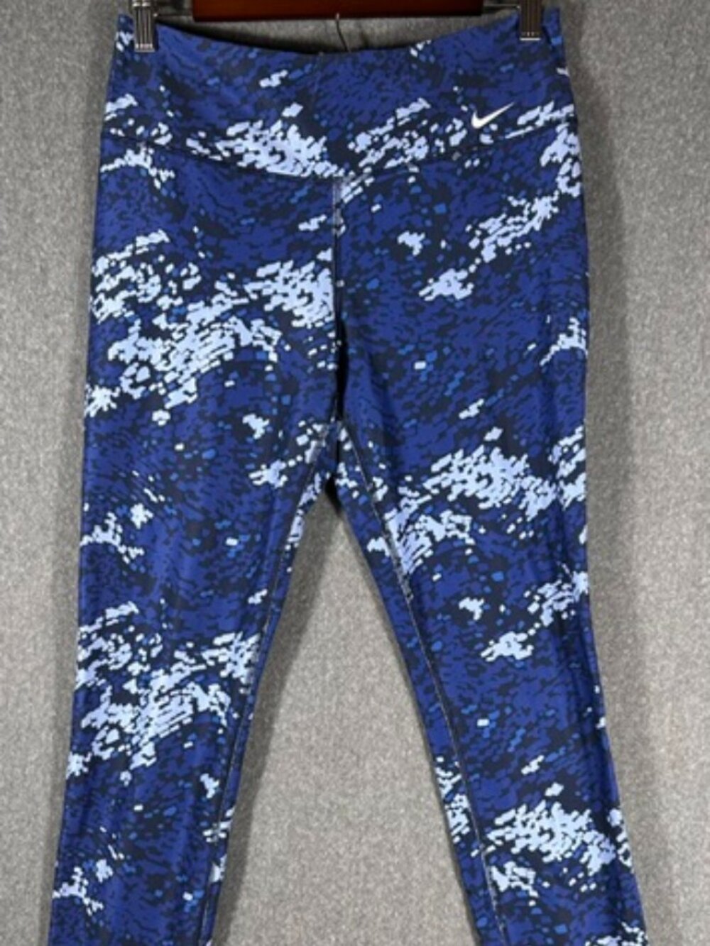 Nike Legend Dri-Fit Leggings Womens Sz Medium Abstract Blue White Camo Workout